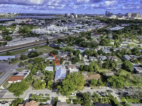 1013 Ardmore Road West Palm Beach FL 33401