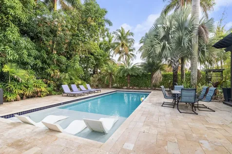 643 36th Street West Palm Beach FL 33407