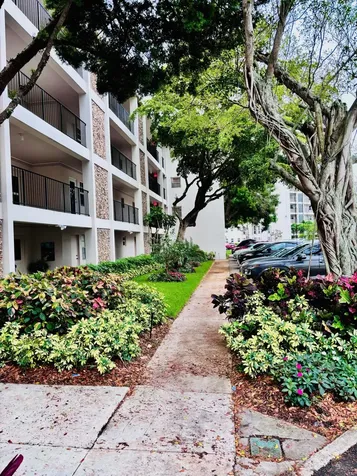 2900 N Palm Aire Drive Pompano Beach FL 33069