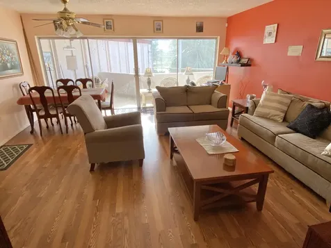 7 Greenway Royal Palm Beach FL 33411