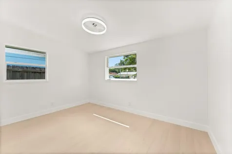 3797 Bahama Road Palm Beach Gardens FL 33410