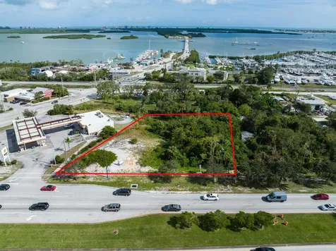 1988 N Us Highway 1 Fort Pierce FL 34946