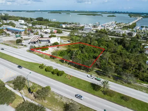 1988 N Us Highway 1 Fort Pierce FL 34946