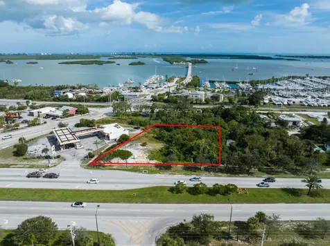 1988 N Us Highway 1 Fort Pierce FL 34946