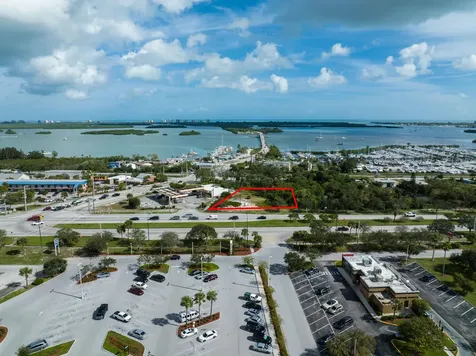 1988 N Us Highway 1 Fort Pierce FL 34946