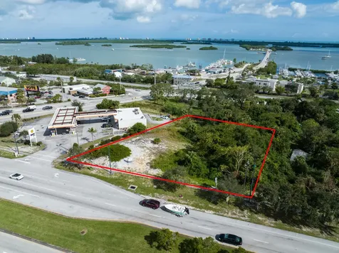 1988 N Us Highway 1 Fort Pierce FL 34946