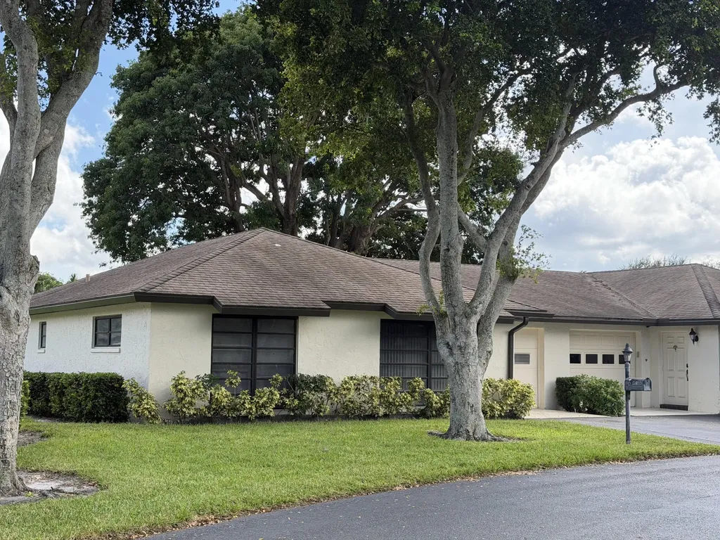 4916 Eaglewood Road Boynton Beach FL 33436