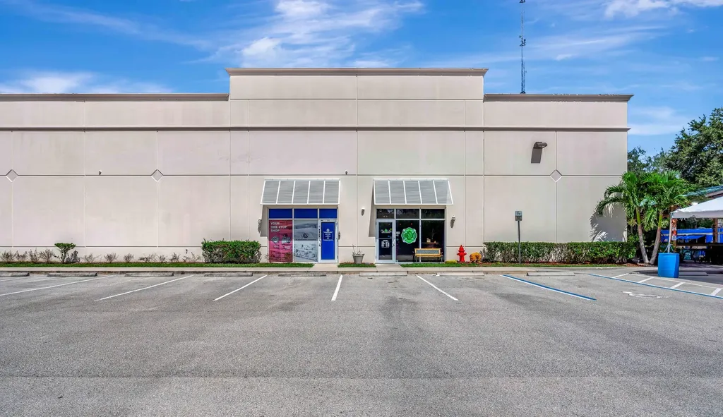 679 NW Enterprise Drive Port Saint Lucie FL 34986