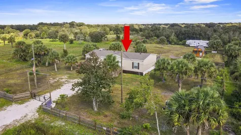 19621 Nw 260th Street Okeechobee FL 34972