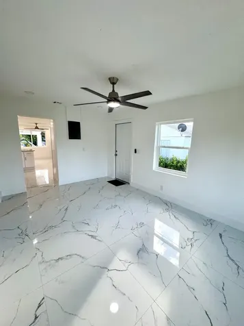 848 W 4th Street Riviera Beach FL 33404