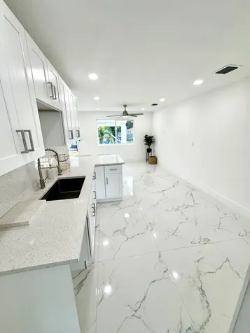 848 W 4th Street Riviera Beach FL 33404