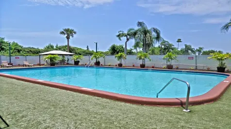 23 Crossings Circle Boynton Beach FL 33435