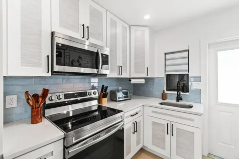 217 NE 11th Street Delray Beach FL 33444