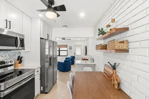 217 NE 11th Street Delray Beach FL 33444
