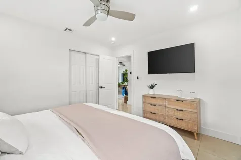 217 NE 11th Street Delray Beach FL 33444