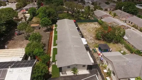 1216 N 16th Avenue Lake Worth Beach FL 33460