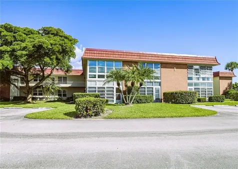 1 Vista Palm Lane Vero Beach FL 32962