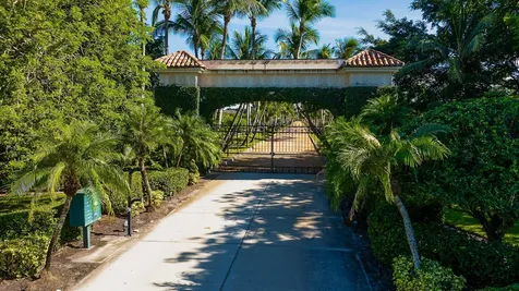 5420 Las Palmas Avenue Wellington FL 33449