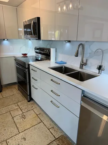 1800 S. Ocean Drive Hallandale Beach FL 33009