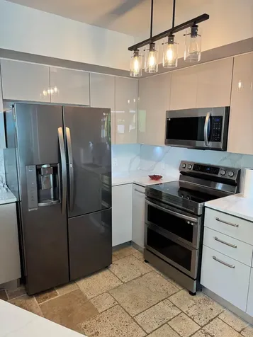 1800 S. Ocean Drive Hallandale Beach FL 33009
