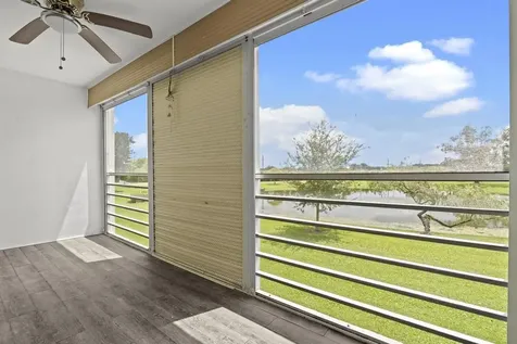 2044 Hythe C Boca Raton FL 33434