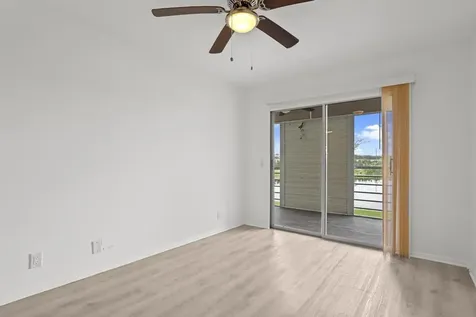 2044 Hythe C Boca Raton FL 33434