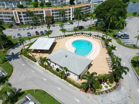 2044 Hythe C Boca Raton FL 33434