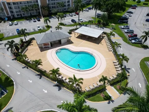 2044 Hythe C Boca Raton FL 33434