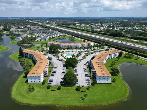 2044 Hythe C Boca Raton FL 33434
