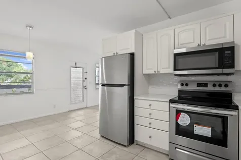 2044 Hythe C Boca Raton FL 33434