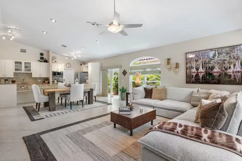 17275 Antigua Point Way Boca Raton FL 33487