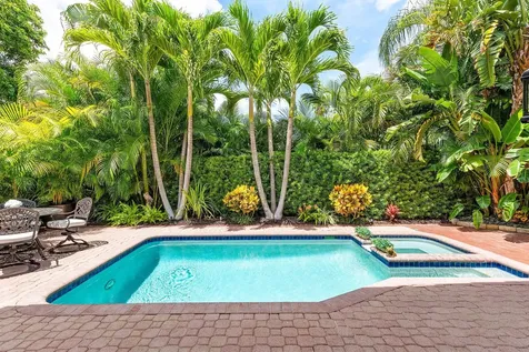 17275 Antigua Point Way Boca Raton FL 33487
