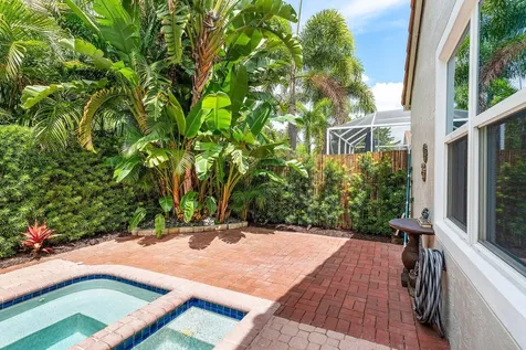 17275 Antigua Point Way Boca Raton FL 33487