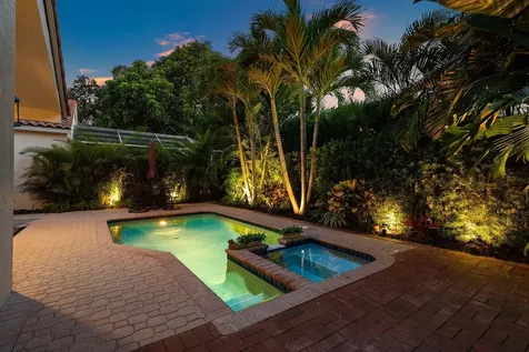 17275 Antigua Point Way Boca Raton FL 33487