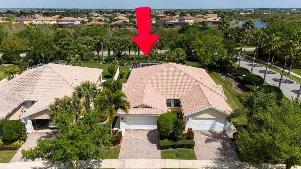 10725 Sw Hartwick Drive Port Saint Lucie FL 34987