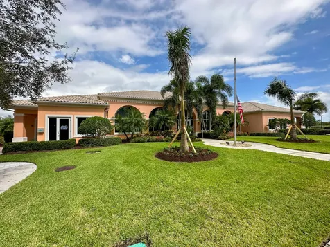 10725 Sw Hartwick Drive Port Saint Lucie FL 34987