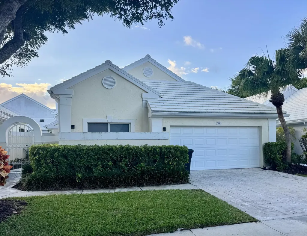 18 Selby Lane Palm Beach Gardens FL 33418