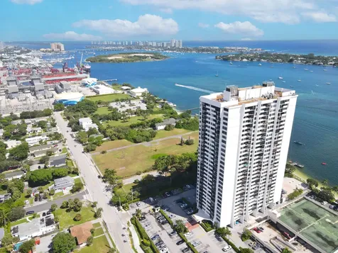 5600 N Flagler Drive West Palm Beach FL 33407