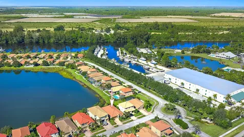 2912 Sw Porpoise Circle Stuart FL 34997