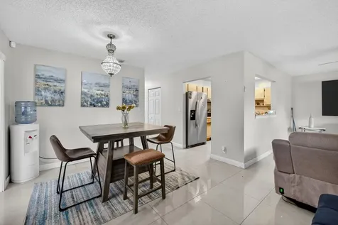6133 Sw 5th Street Margate FL 33068