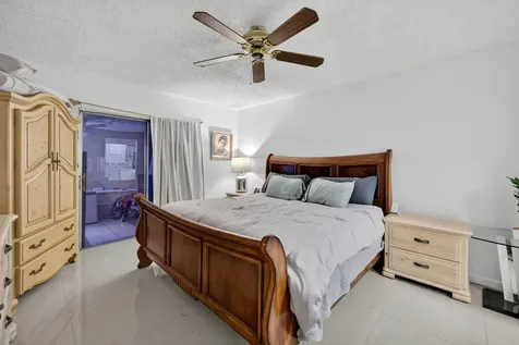 6133 Sw 5th Street Margate FL 33068