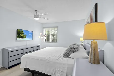 74 Normandy B Delray Beach FL 33484