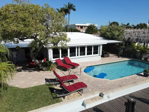 2548 SE 14th Street Pompano Beach FL 33062