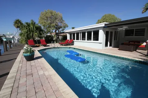 2548 SE 14th Street Pompano Beach FL 33062