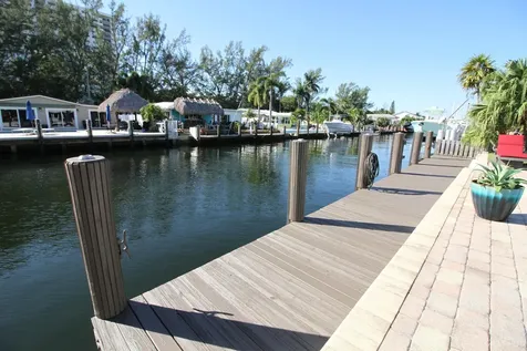 2548 SE 14th Street Pompano Beach FL 33062