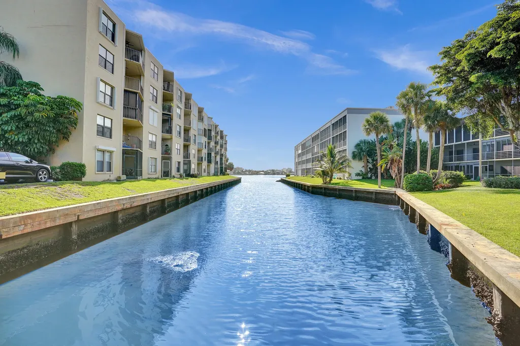 890 N Federal Highway Lantana FL 33462