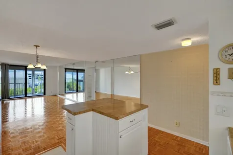 890 N Federal Highway Lantana FL 33462