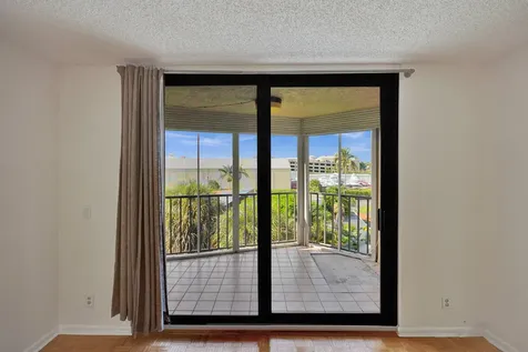 890 N Federal Highway Lantana FL 33462