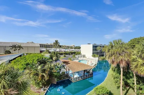 890 N Federal Highway Lantana FL 33462