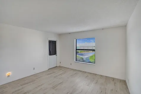890 N Federal Highway Lantana FL 33462